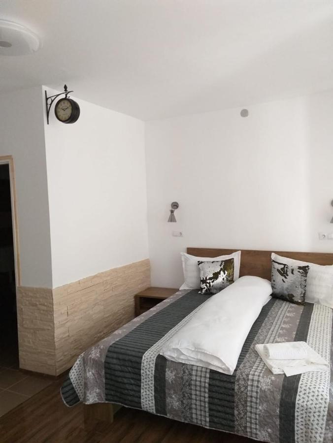 Appartement Sara House à Bistriţa Extérieur photo