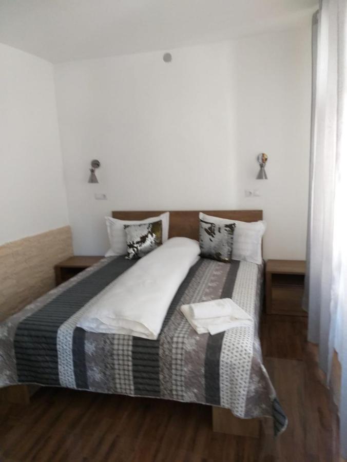 Appartement Sara House à Bistriţa Extérieur photo